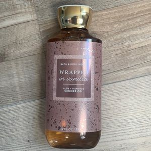 Bath & body works Vanilla shower gel 💗